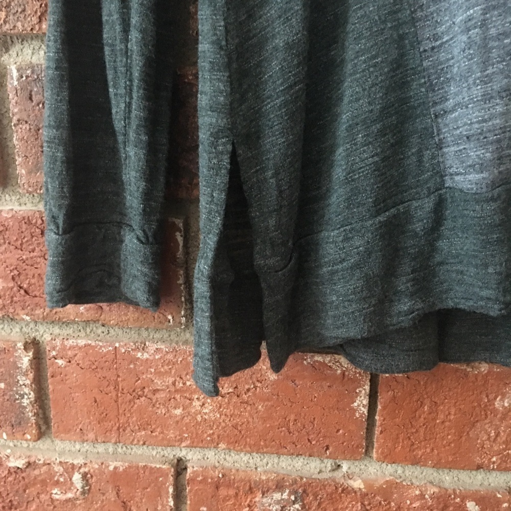 Madewell All-Around Gray Green Colorblock Long Tee - Picture 7 of 8